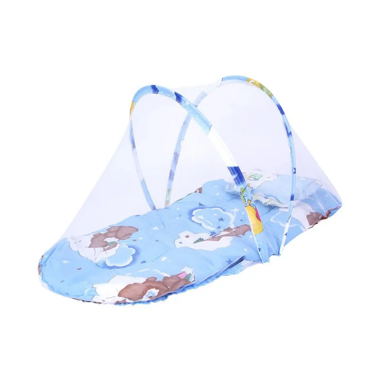 équipement essentiel moustiquaire bébé