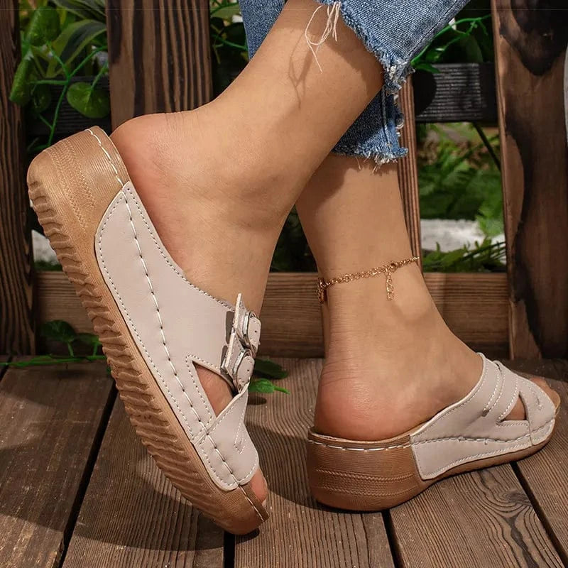 Chaussures estivales féminines